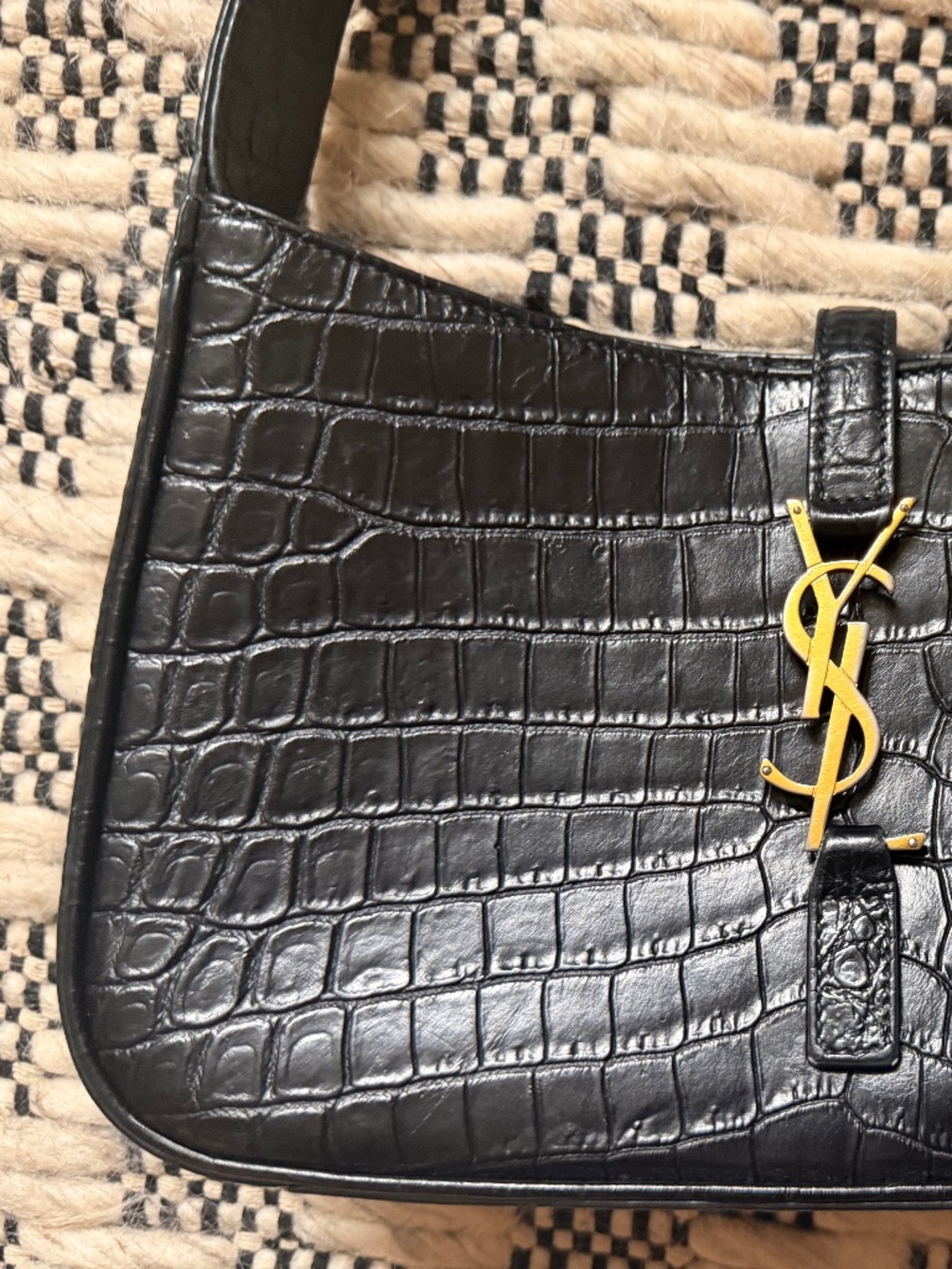 Saint Laurent Le 5 À 7 Shoulder Bag - Picture 4 of 8